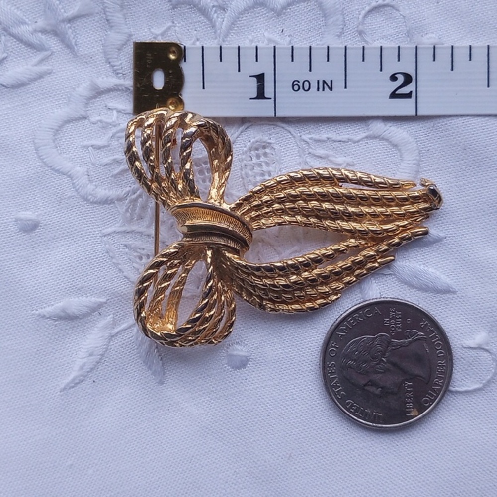 Vintage Angel Braided Rope Texture Gold Brooch - Picture 6 of 7